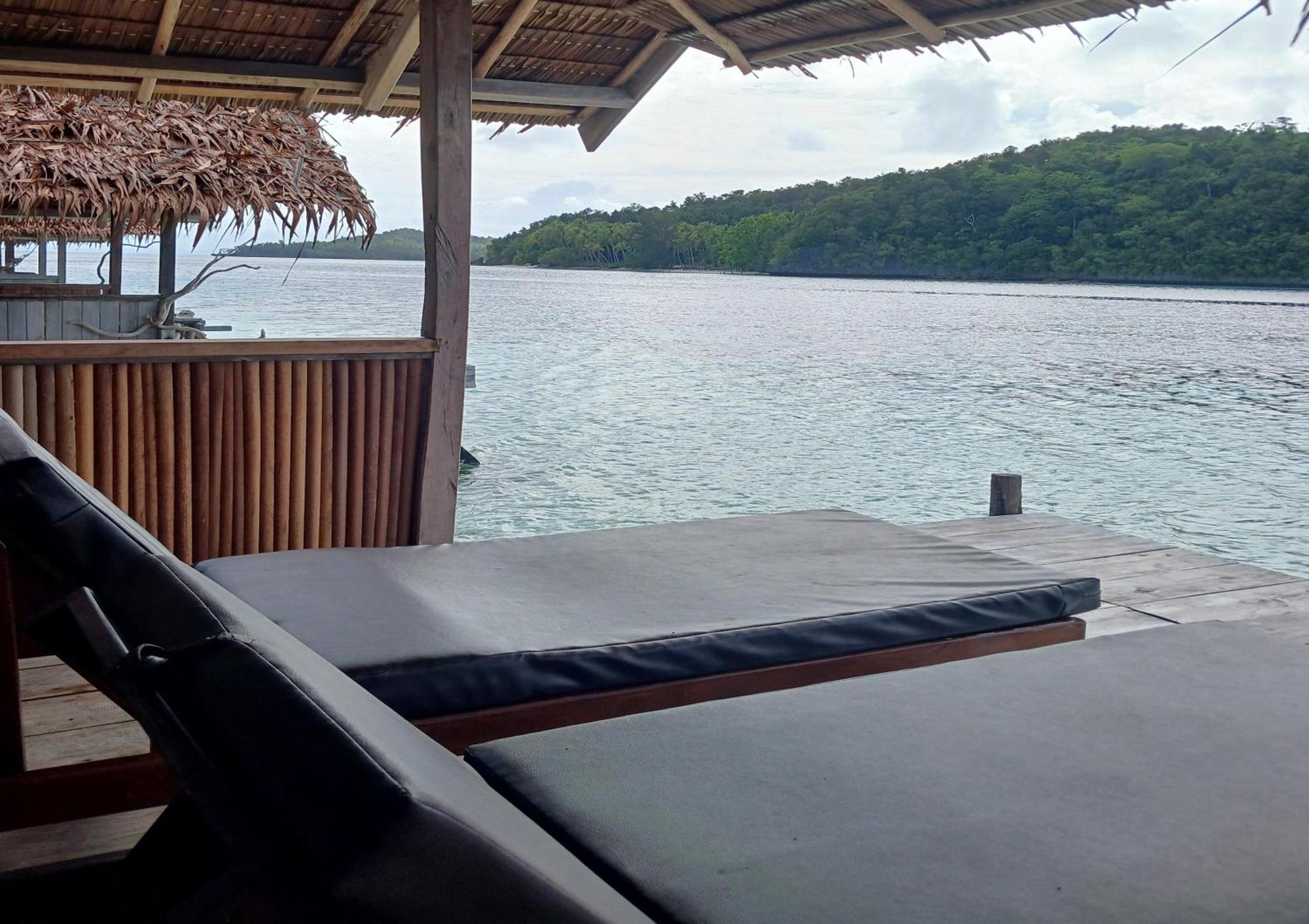 Meos Ambower Homestay Raja Ampat Fam Экстерьер фото